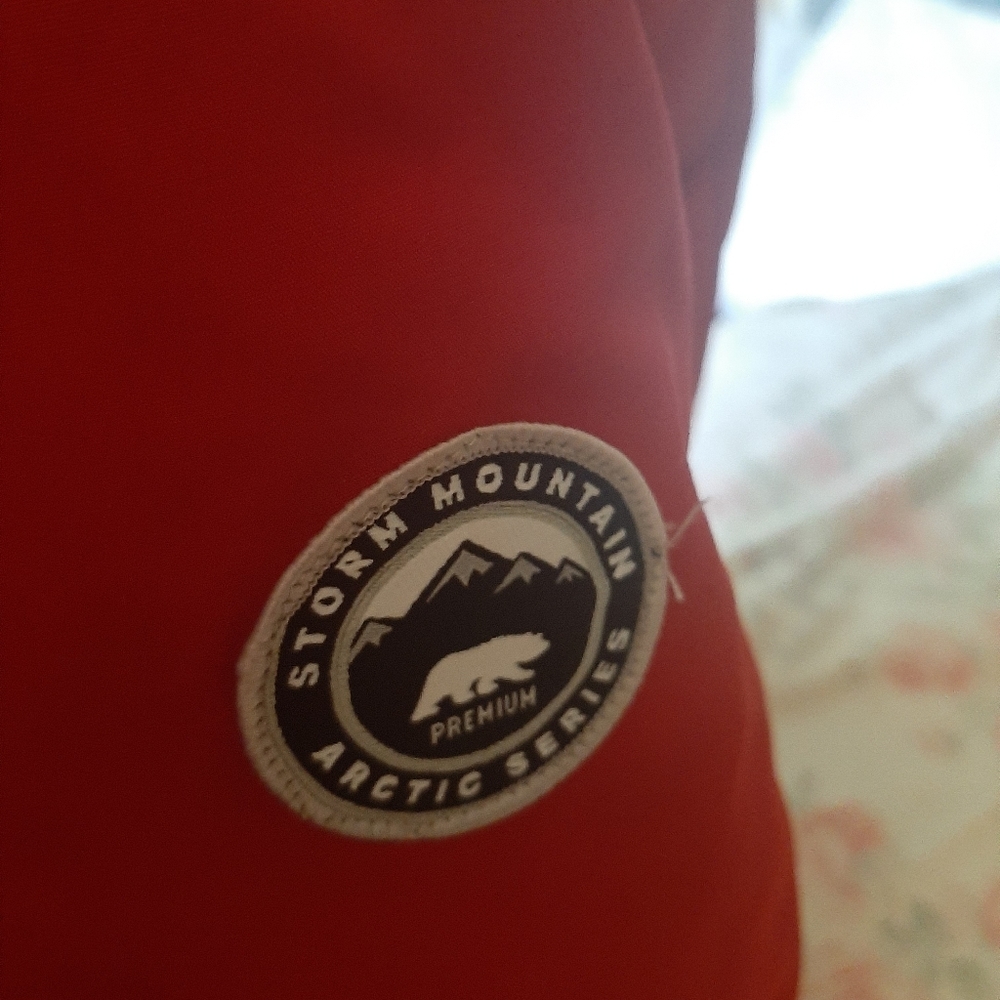 Red Parka - Picture 6 of 8